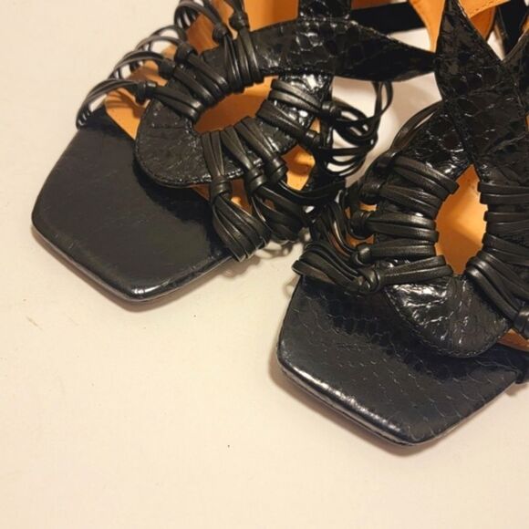 Charles David Vibrant Square Toe Ankle Strap Black Leather Stiletto Heel Size 8 - Picture 6 of 9